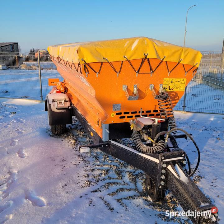 Posypywarka komunalna Piasku i Soli Pronar T131 Łuków