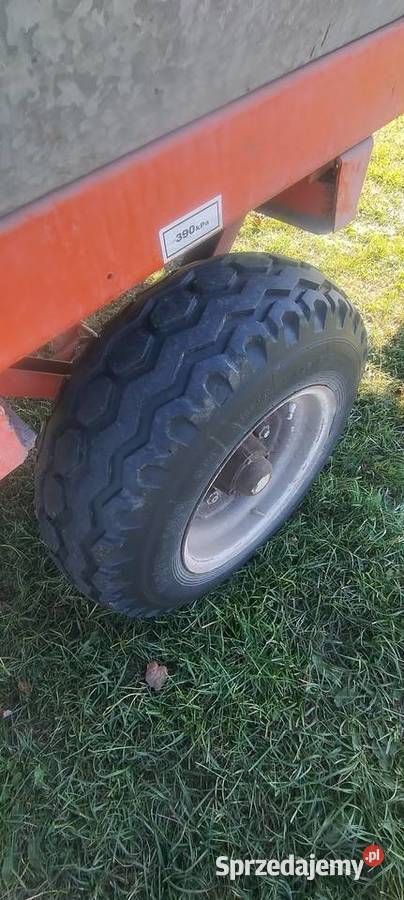 Przyczepa samozbierająca dmuchawa garażowane sprzedam