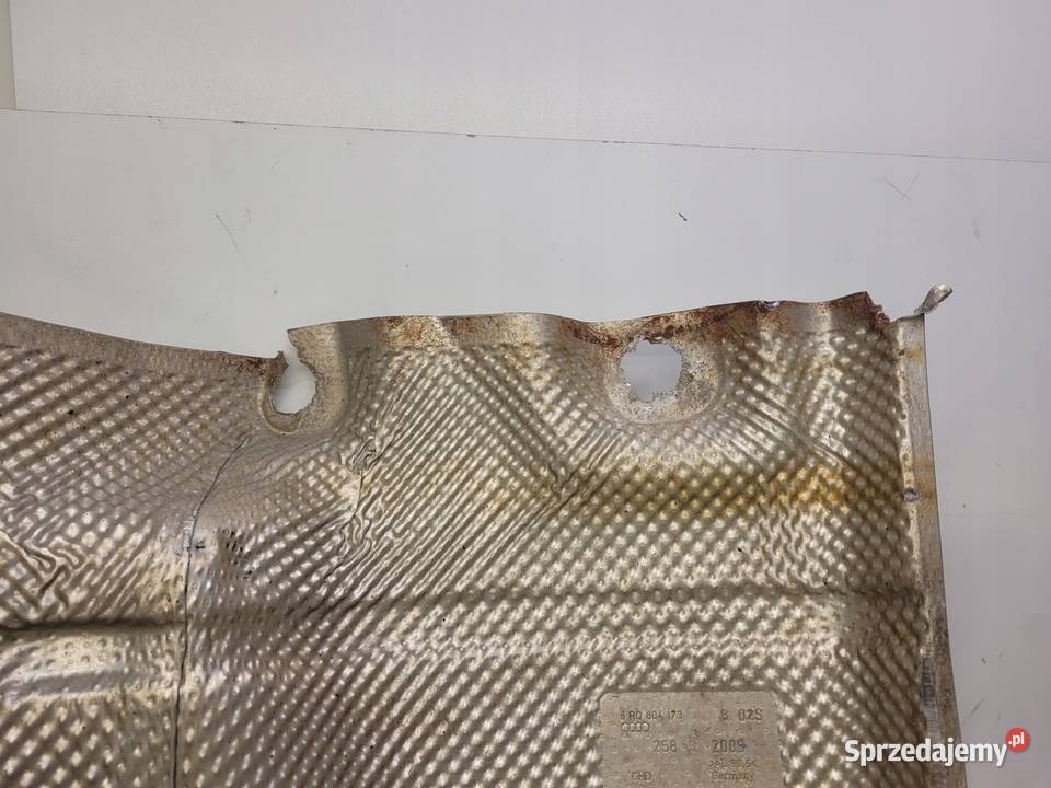 OSŁONA TERMICZNA WYDECHU AUDI Q5 8R 8R0804173 osobowe Przystajń