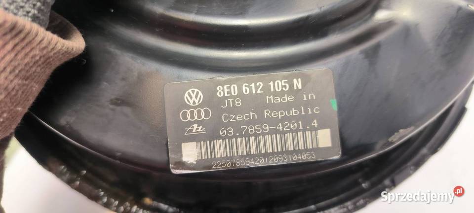 SERWO HAMULCOWE AUDI A4 B6 8E0612105N Lipno sprzedam