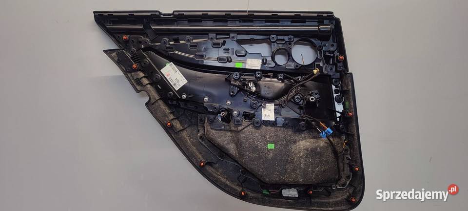 MERCEDES W213 BOCZEK DRZWI PRAWY TYŁ A2137307805