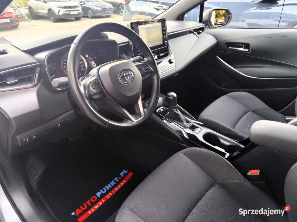Toyota Corolla 2022r LED kamera asystenci NAVI Kraków