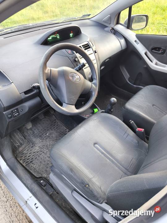 Toyota Yaris 2009 Salon 10 Benzyna 162 5 drzwi lakier metallic Nowa Wieś sprzedam
