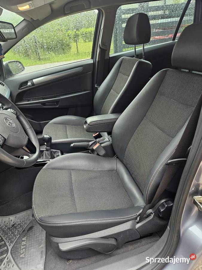 Opel Astra H 2009r 16 115 super stan Gomunice sprzedam