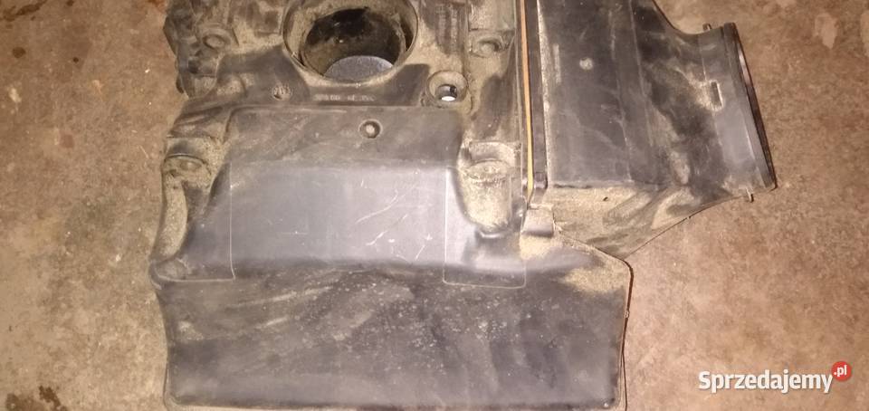 obudowa filtra POWIETRZA RENAULT 16b 18b 20b Bielsk Podlaski