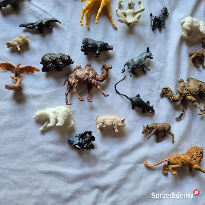 Figurki PRL zwierzęta 46 sztuk Brzesko