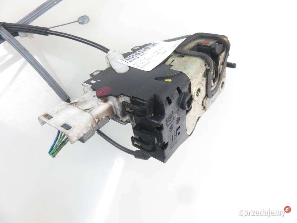 ZAMEK PRAWY PRZEDNI PEUGEOT 1007 9660701080