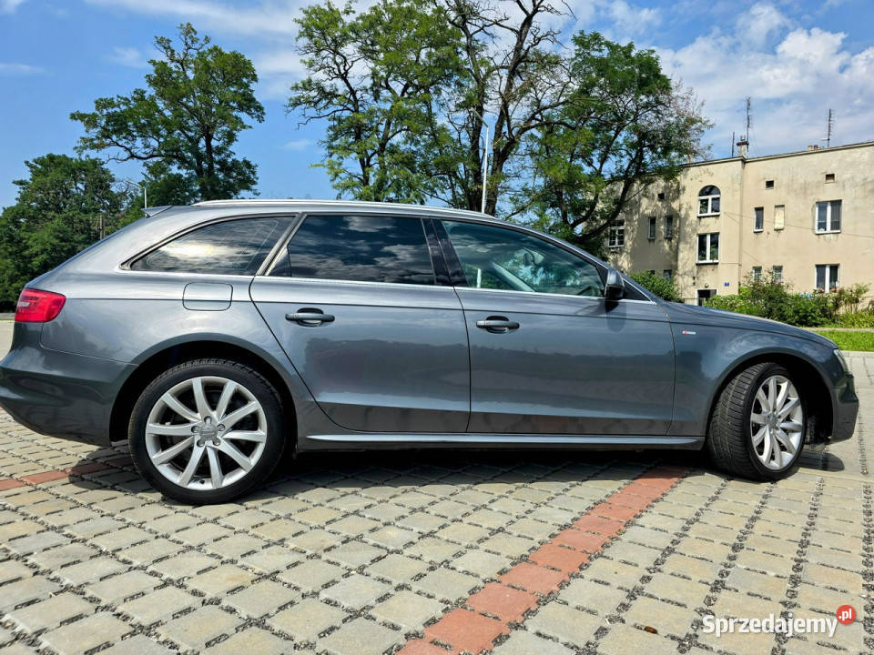 Audi A4 Audi A4 Avant 30 TDI quattro S tronic S Więcławice Stare sprzedam