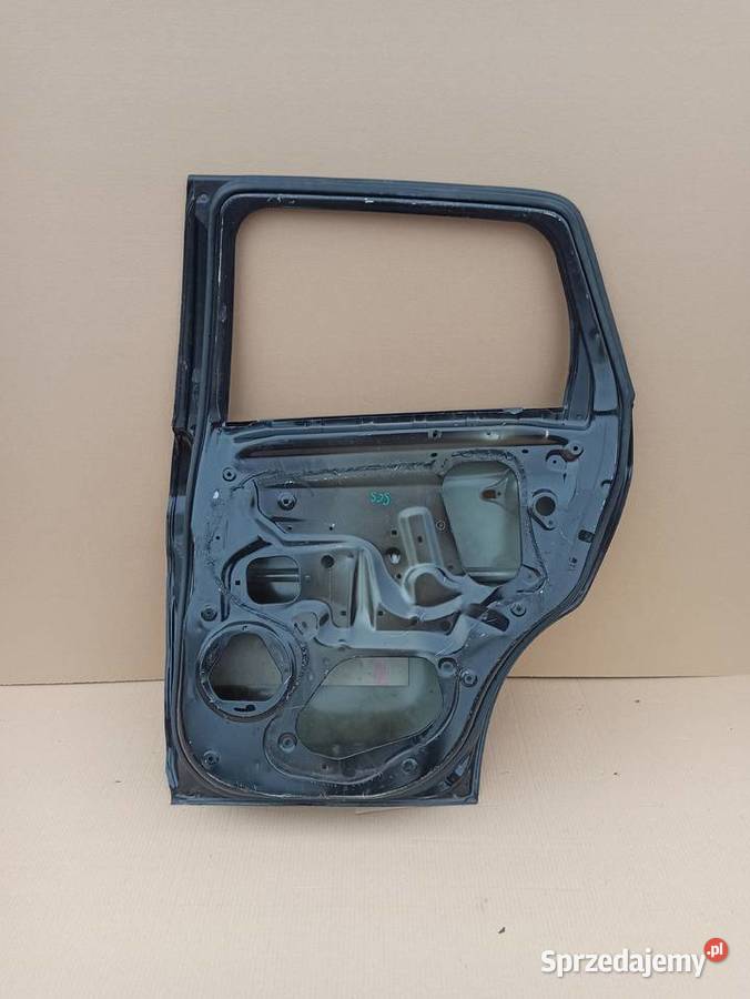 MITSUBISHI ASX C4 AIRCROSS DRZWI PRAWY TYŁ PRAWE Bieleń sprzedam
