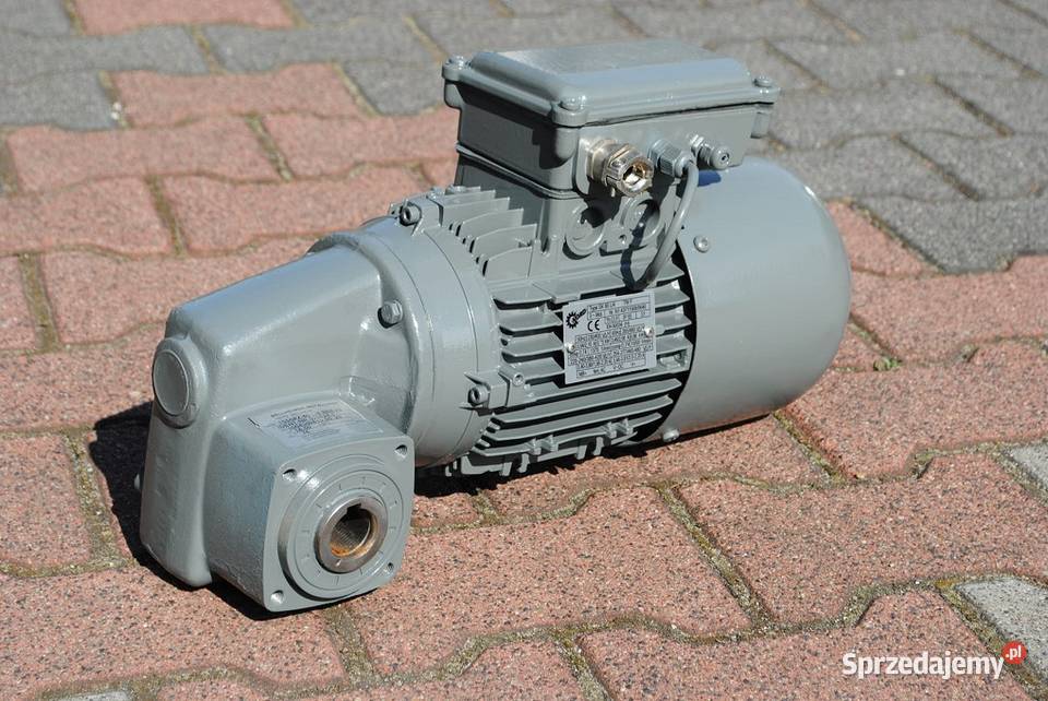 Motoreduktor kątowy 075kw 76obr z hamulcem NORD