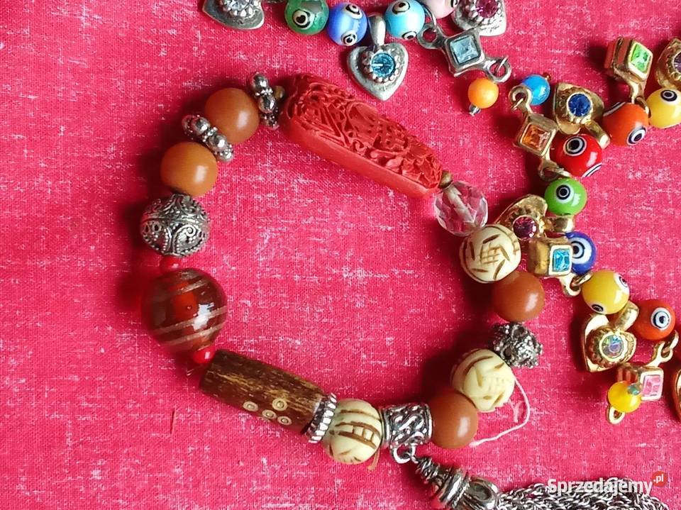 Bransoletki że są kla kamienia metalu 110 sztukę Prusim