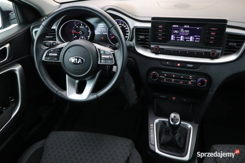Kia Ceed 16 CRDi MHEV nieuszkodzony Zabrze sprzedam
