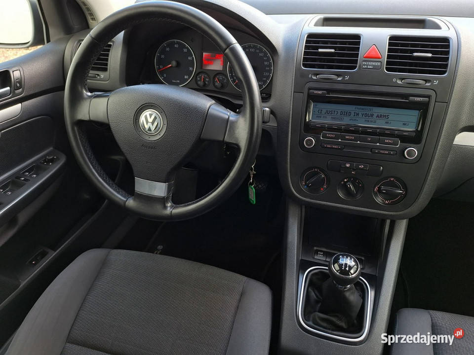 Volkswagen Golf 16 MPi Ładny z NiEMiEC ALUFELGi autoalarm Olsztyn sprzedam
