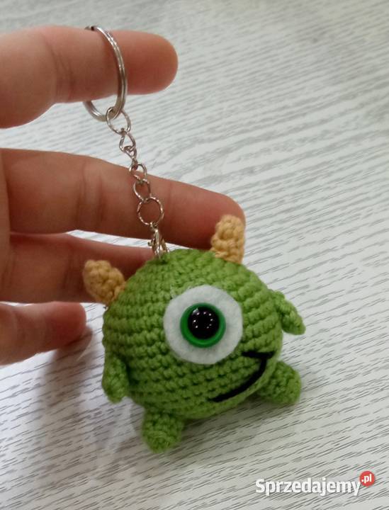 Mike Wazowski wykonany na szydełku brelok Łask