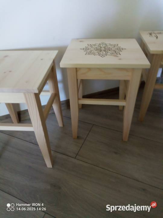 Taboret stołek kuchenny sosnowy Chełm
