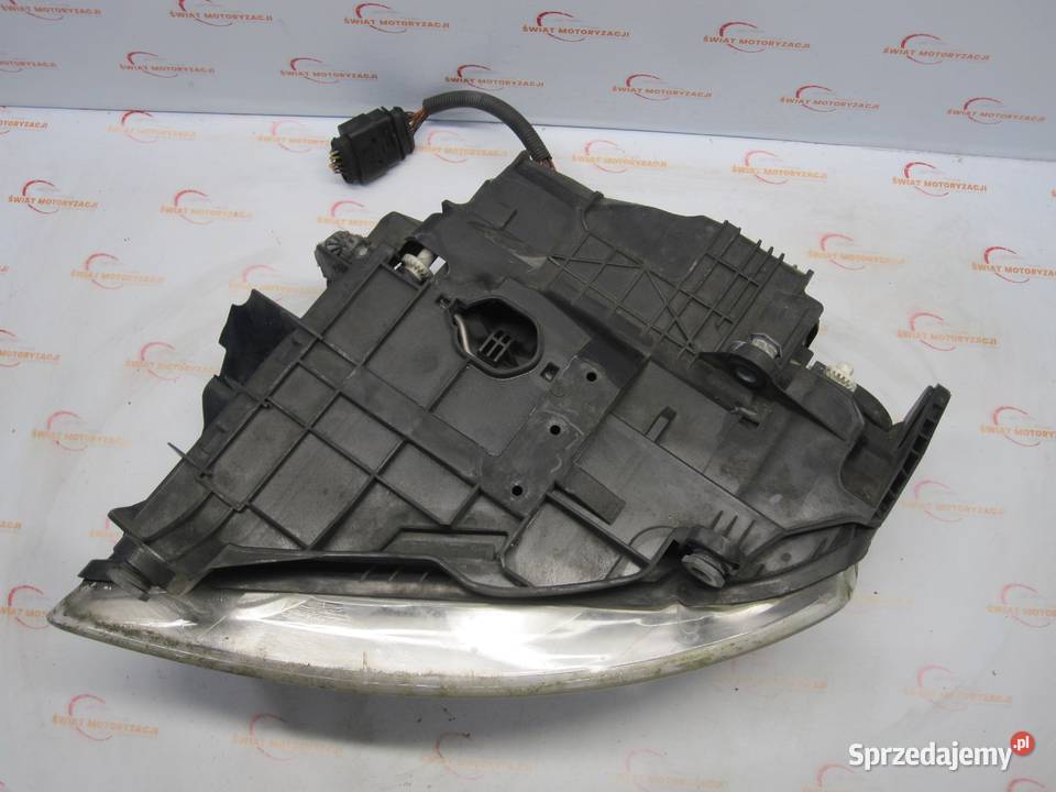 VW TOUAREG I 7L 04r lampa prawaa przód ANGLIK Kielce sprzedam