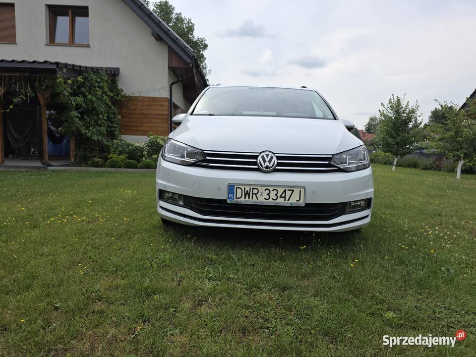 Volkswagen Touran 20 TDI 150 kurtyny powietrzne Święta Katarzyna