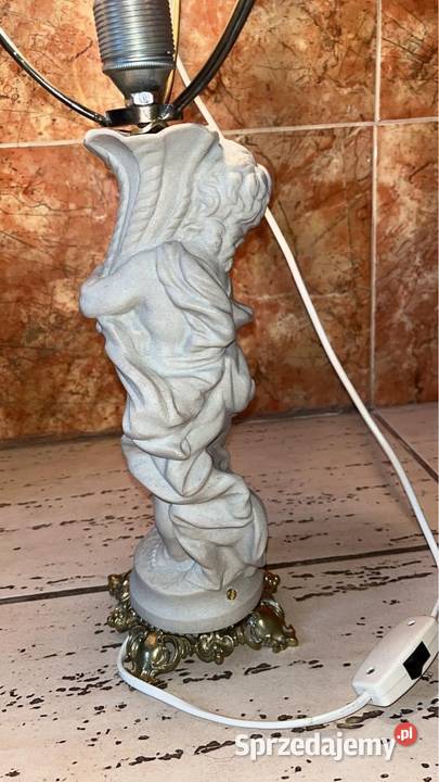 Lampa noga alabastowy chłopczyk podtrzymujący pomorskie