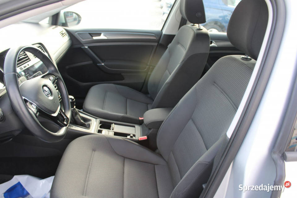 Volkswagen Golf Comfortline A netto 40 126 PLN Warszawa