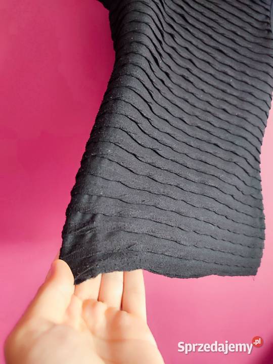 Elegancka Czarna Bluzka Prążkowana Golf Krótki golf Bluzki i koszule podlaskie Suwałki