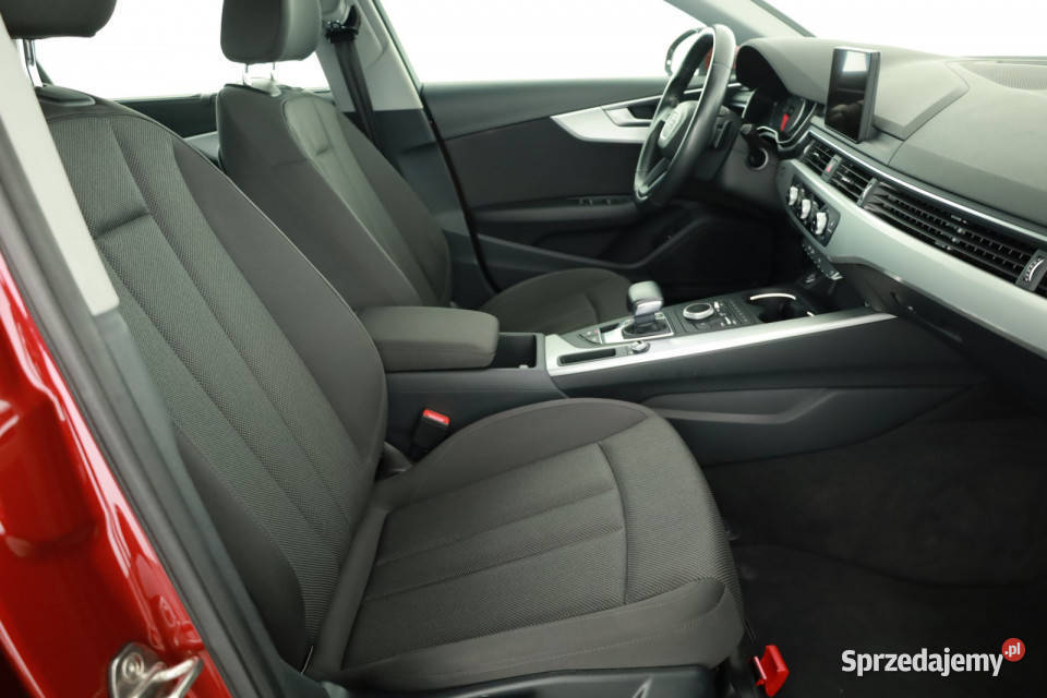 Audi A4 14 TFSI 110KM mazowieckie Piaseczno