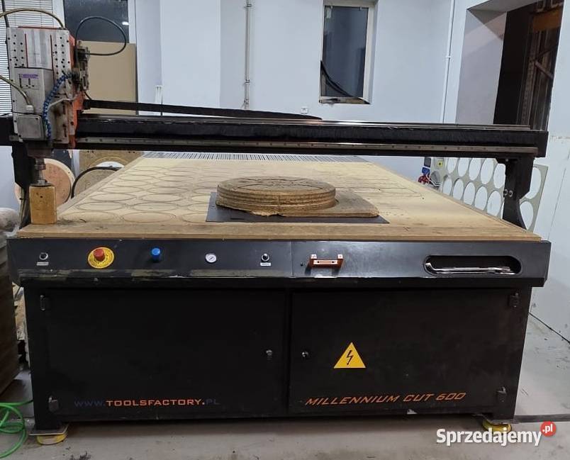 ZESTAW Termoformierka próżniowa i Ploter Produkcja podlaskie Białystok