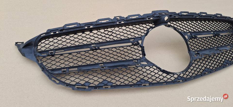 MERCEDES CKLASA W205 GRILL ATRAPA CHŁODNICY POD sprzedam