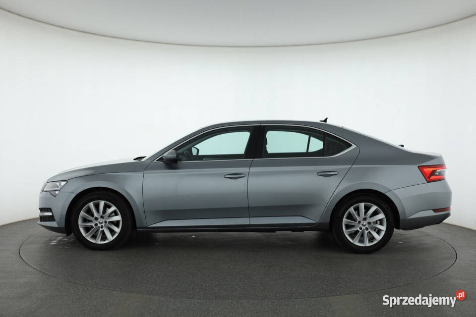 Skoda Superb 15 TSI elektryczne lusterka