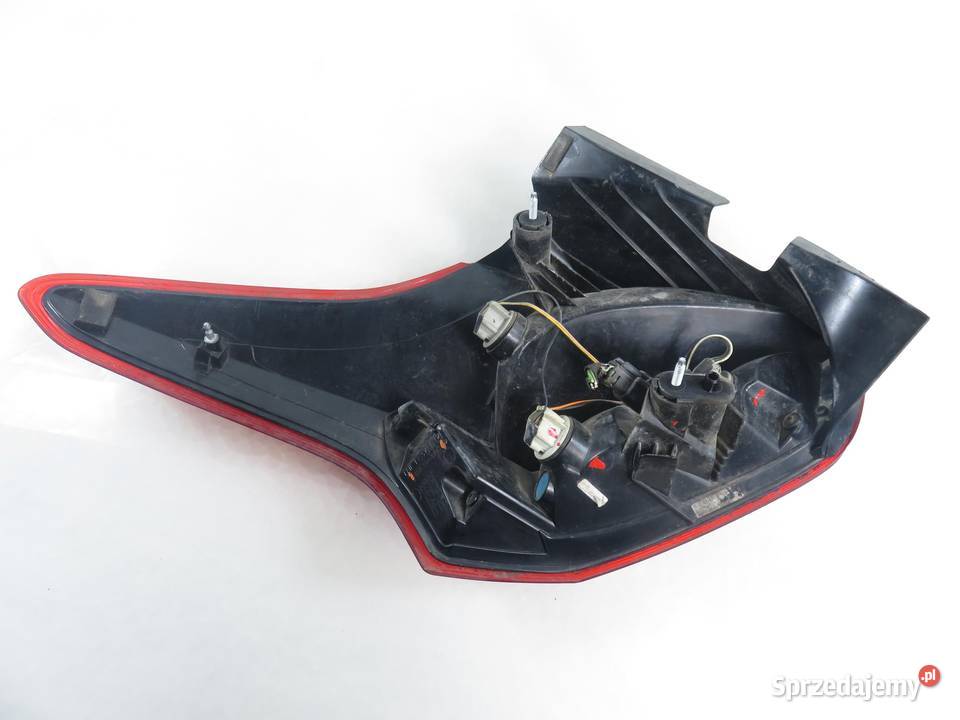 LAMPA PRAWA TYLNA FORD FOCUS MK3 F1EB13404BC Lampy tylne sprzedam