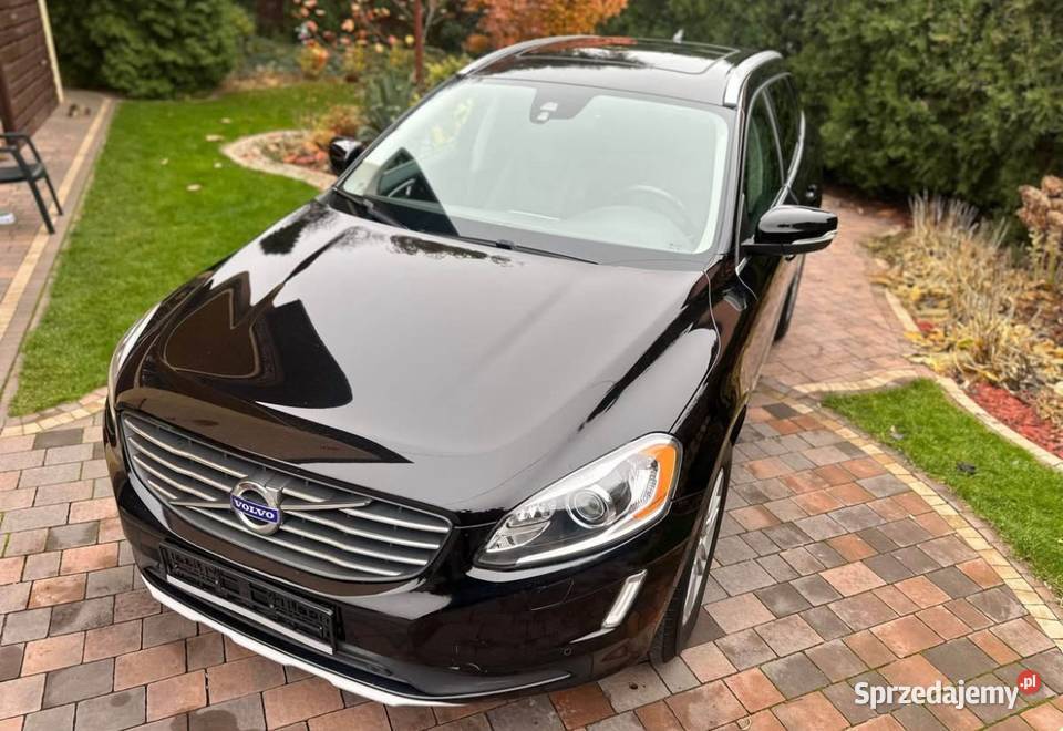 2017 VOLVO XC60 AWD INSCRIPTION Siedlce