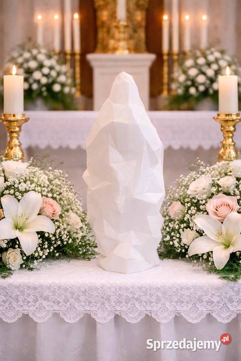 Figura Matki Bożej Nowoczesna rzeźba sakralna
