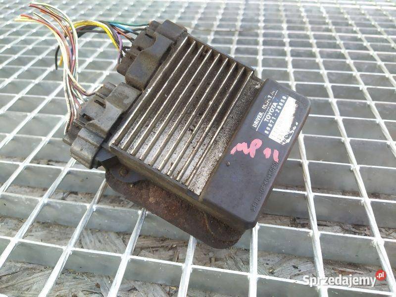 STEROWNIK SILNIKA KOMPUTER TOYOTA AVENSIS osobowe Czujniki i sterowniki Gliwice