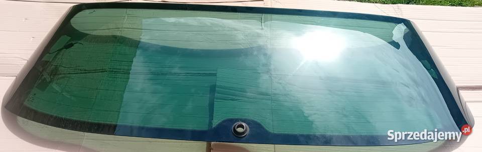 Szyba tył tylna klapy VW Passat B6 kombi 2009r Nysa