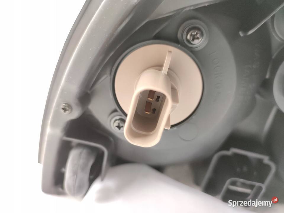 LAMPA LEWY PRZÓD KIA RIO DC 20022005 92101FD011 osobowe