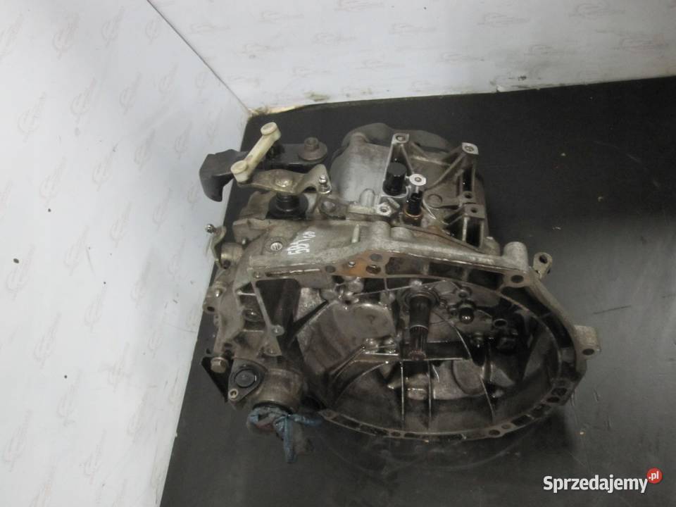 Peugeot 208 10 B VTI ZM01 68 13r 20CR02 osobowe