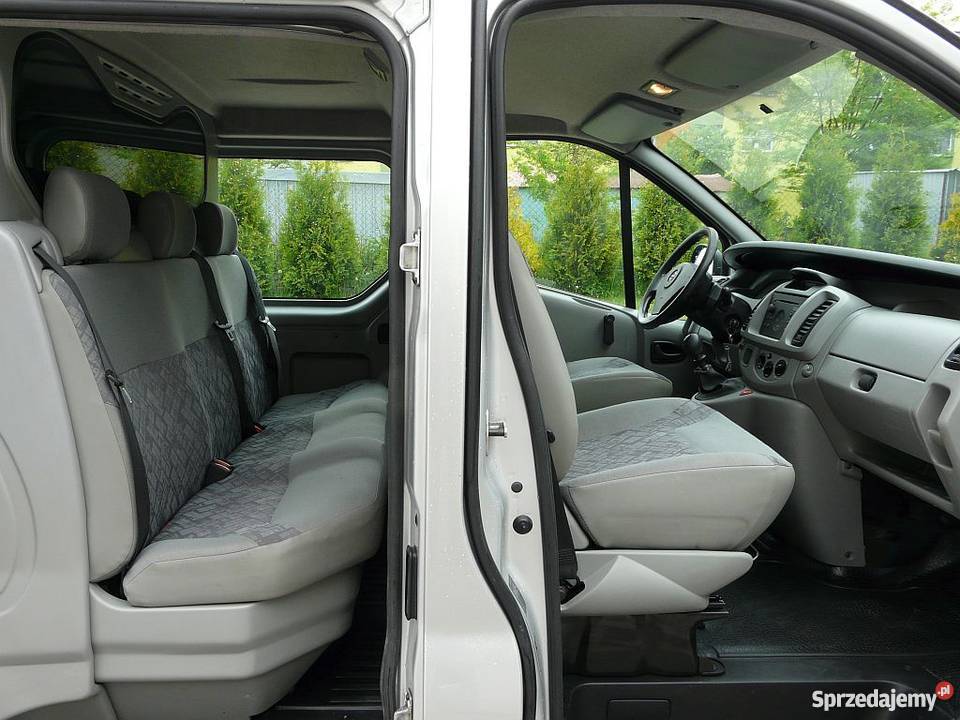 OPEL VIVARO 19 DTI 5 miejsc Holenderka Kielce