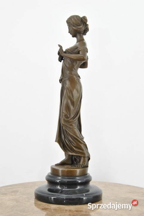 Kobieta z Kwiatami Kwiaty Figura Rzeźba z Brązu Kraków