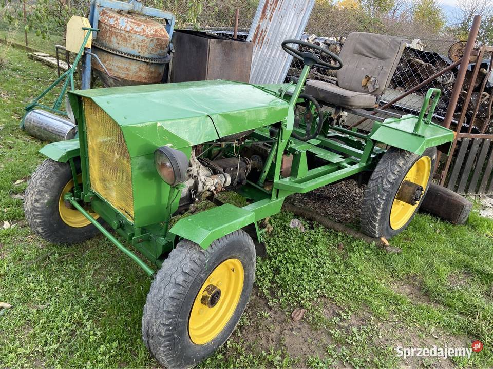 Traktor papaj sam esiak 126p maluch ciągnik
