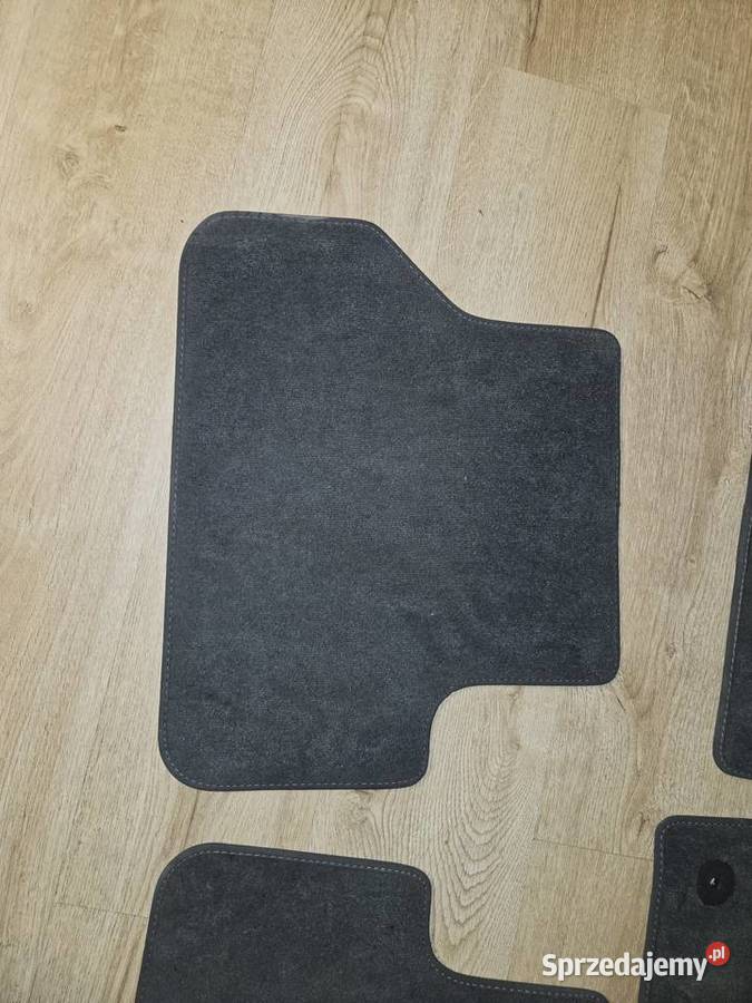 A4 B9 avant dywaniki welurowe oryginalne Tarnów