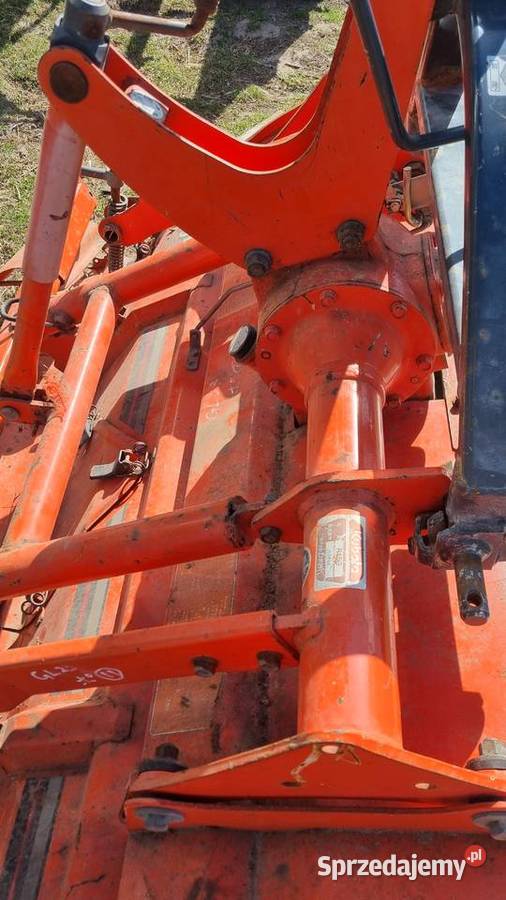 Glebogryzarka Kubota Juliopol