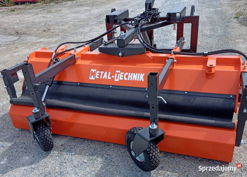 Zamiatarka drogowa 20m firmy Metal Technik Włocławek