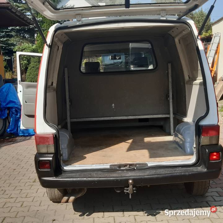VW Transporter T4 1998 r 19TDI moc 68 5 osobowy nieuszkodzony Tarnów