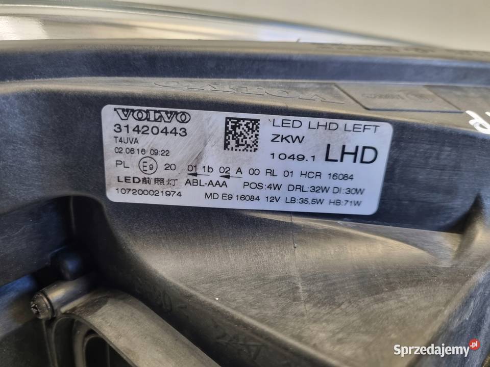LAMPA LEWA Volvo V40 II XC40 LIFT PRZEDNIA lewy Rudka
