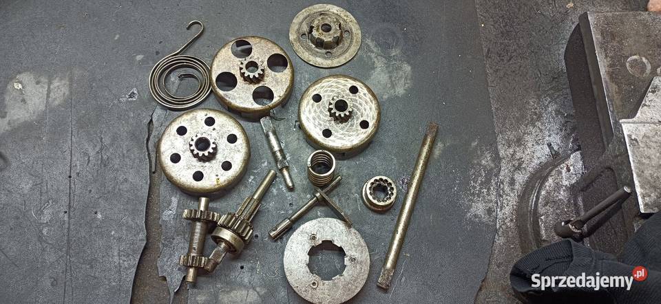 Części silnika kosze sprzęgłowe Motorynka Romet Koszalin sprzedam