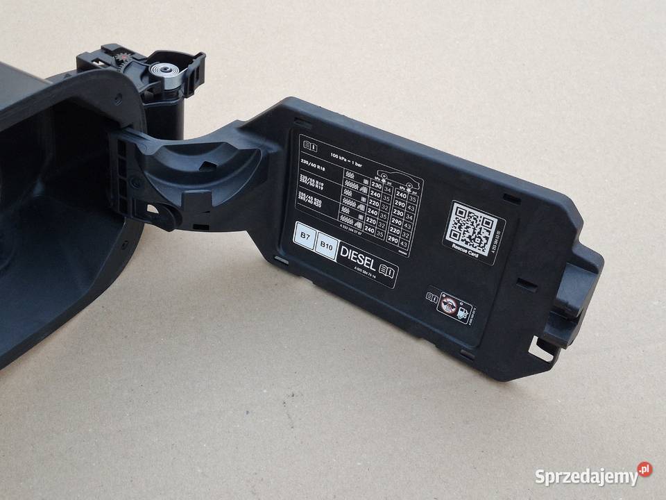 MERCEDES GLC X253 W253 WNĘKA WLEWU PALIWA KLAPKA