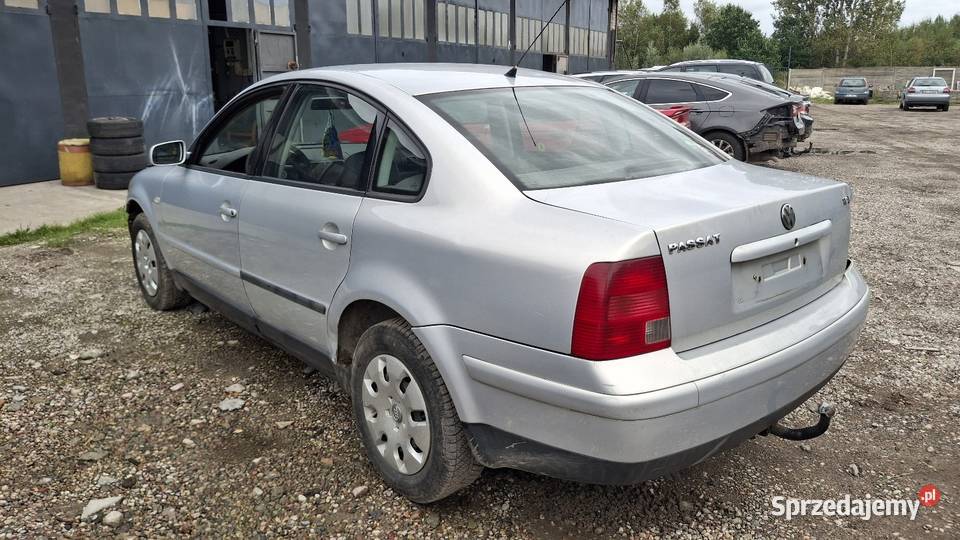 Vw Passat B5 19 Tdi 115 osobowe Pozostałe Białogard sprzedam