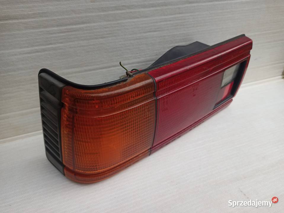 Nissan Sunny B11 lampa tył tylna lewa IKI wkład Sieradz
