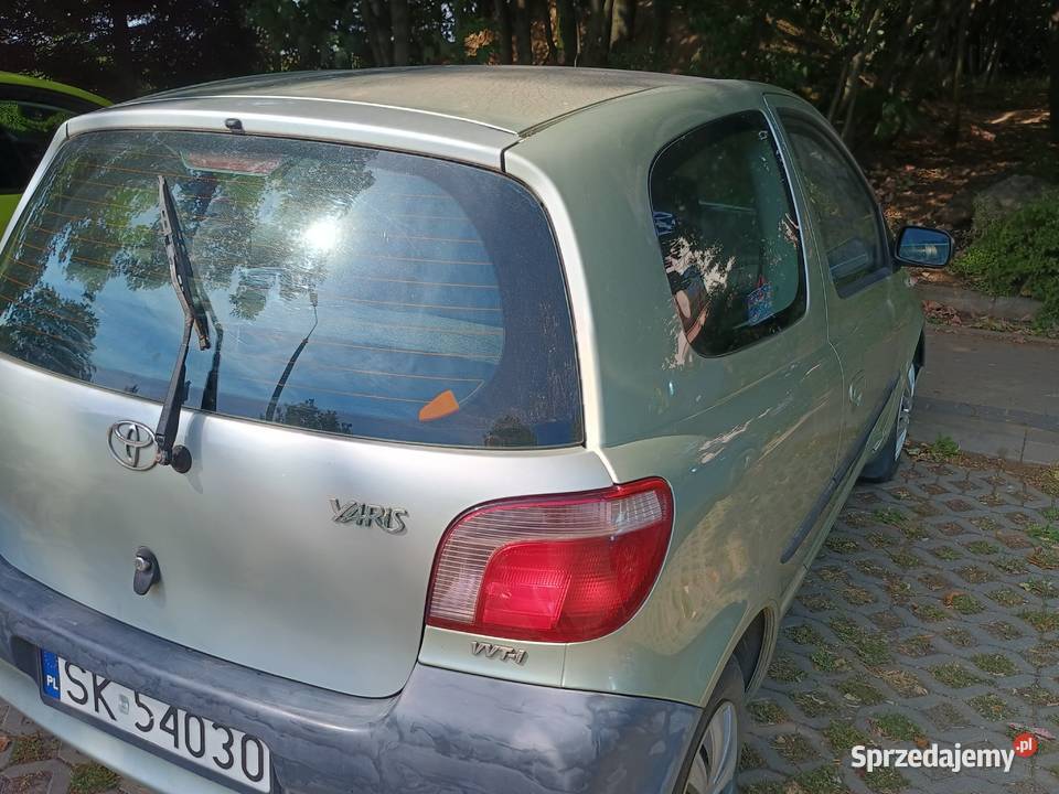 Toyota yaris 2002 jeździ skręca hamuje oc pt nieuszkodzony śląskie sprzedam
