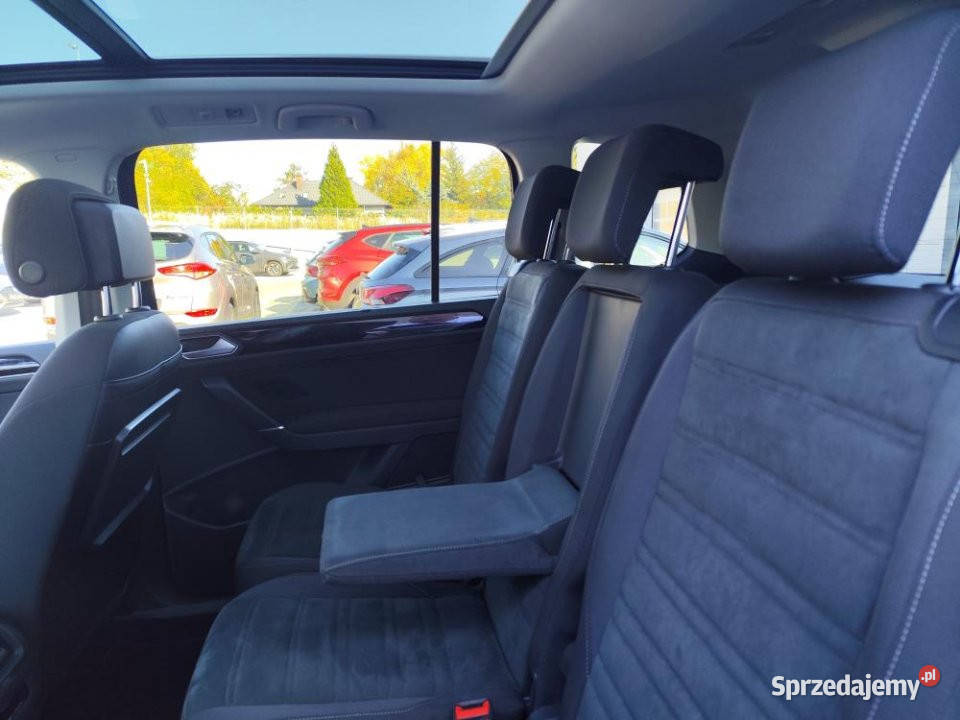 Volkswagen Touran 2023r salon panorama hak Kraków