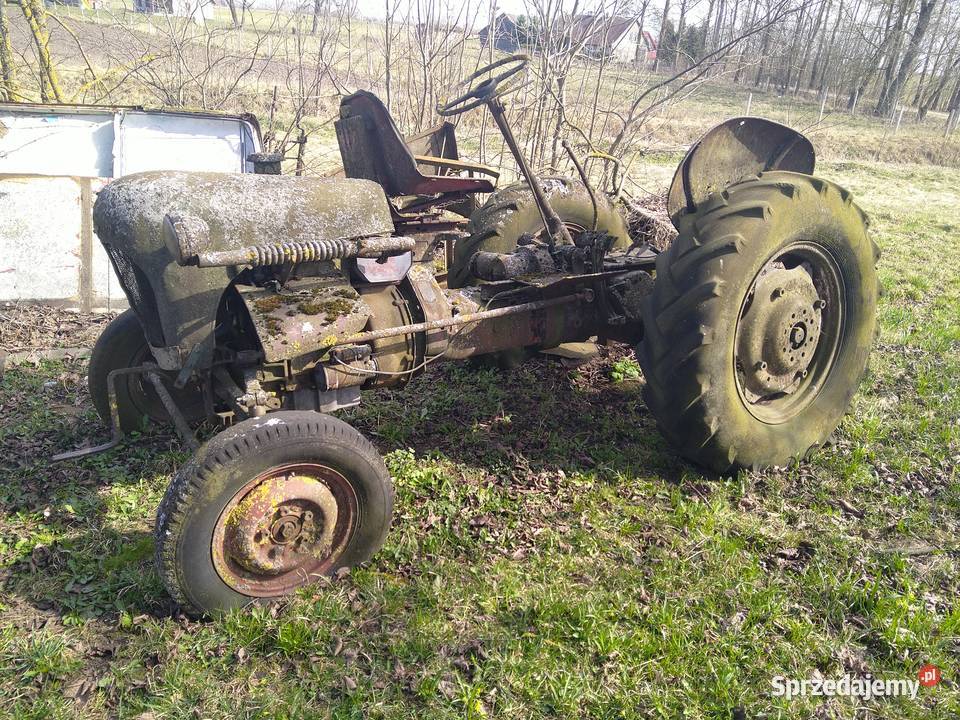 Skrzynia na części w całości Farmal Ciągniki Ełk
